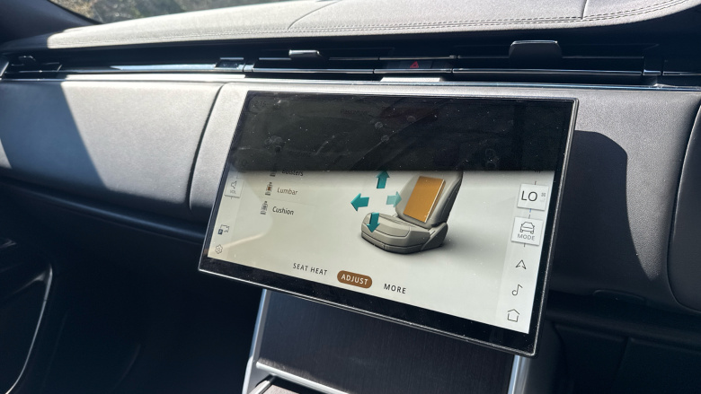 Land Rover Range Rover 3.0 D300 SE 4dr Auto Diesel Estate